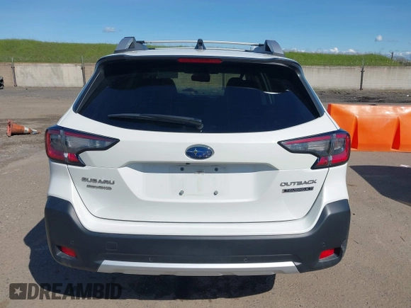 2024 Subaru Outback Touring XT with VIN 4S4BTGPD3R3179353, listed as a IAAI auction lot 41831196 with 17,822 mi miles and . Bid and sale history available at DreamBid. Image 17.