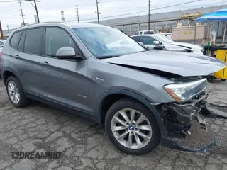 2016 BMW X3 xDrive28i z VIN 5UXWX9C51G0D85601, wystawiony jako IAAI lot #41765870 z przebiegiem 46 044 mil mil oraz . Historia ofert i sprzedaży dostępna na DreamBid. Obrazek 1.