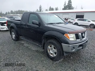 2007 Nissan Frontier Nismo z VIN 1N6AD06W27C449139, wystawiony jako IAAI lot #42355649 z przebiegiem 199 245 mil mil oraz . Historia ofert i sprzedaży dostępna na DreamBid. Obrazek 1.