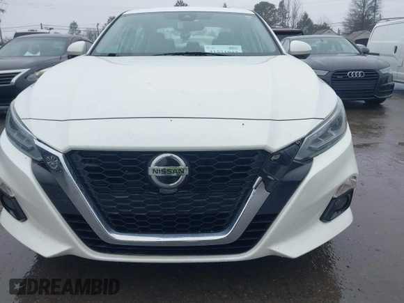 2020 Nissan Altima Platinum with VIN 1N4BL4FV5LN300639, listed as a IAAI auction lot 41571043 with 52,641 mi miles and . Bid and sale history available at carsss.com. Image 12.