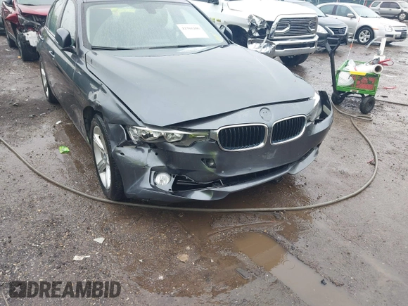2015 BMW 3 Series 328i xDrive z VIN WBA3B3C56FF548474, wystawiony jako IAAI lot #42366206 z przebiegiem 73 042 mil mil oraz . Historia ofert i sprzedaży dostępna na DreamBid. Obrazek 6.