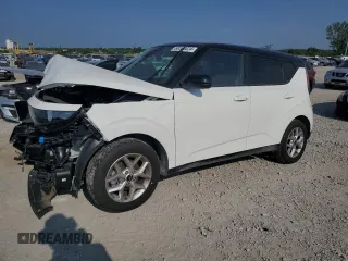 2024 Kia Soul S with VIN KNDJ23AU3R7231772, listed as a Copart auction lot 68330824 with 1,651 mi miles and Salvage title. Bid and sale history available at DreamBid. Image 1.