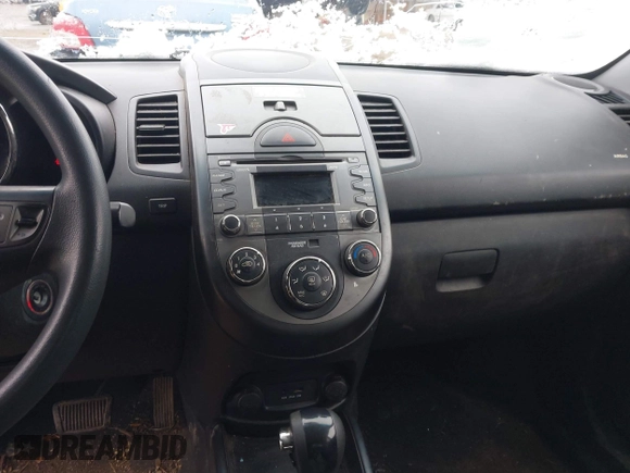 2010 Kia Soul + with VIN KNDJT2A2XA7172245, listed as a IAAI auction lot 41631785 with 1 mi miles. Bid and sale history available at carsss.com. Image 17.