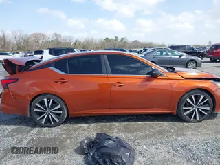 2019 Nissan Altima SR with VIN 1N4BL4CV8KC201828, listed as a IAAI auction lot 41728892 with 124,879 mi miles and . Bid and sale history available at carsss.com. Image 13.