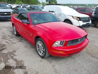 2005 Ford Mustang Deluxe with VIN 1ZVFT84N855183256, listed as a IAAI auction lot 42657956 with 166,398 mi miles and . Bid and sale history available at DreamBid. Image 1.