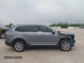 2022 Kia Telluride LX z VIN 5XYP2DHC5NG209265, wystawiony jako IAAI lot #42376957 z przebiegiem 51 615 mil mil oraz . Historia ofert i sprzedaży dostępna na DreamBid. Obrazek 14.