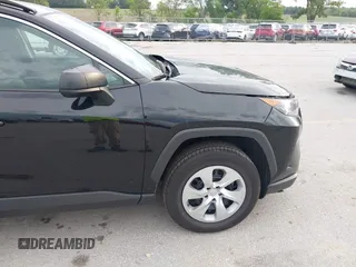 2021 Toyota RAV4 LE z VIN 2T3F1RFV8MW228120, wystawiony jako IAAI lot #42626299 z przebiegiem 72 786 mil mil oraz . Historia ofert i sprzedaży dostępna na DreamBid. Obrazek 19.