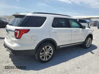 2017 Ford Explorer XLT with VIN 1FM5K8D84HGB59052, listed as a Copart auction lot 53406145 with 107,031 mi miles and Salvage Title. Bid and sale history available at carsss.com. Image 3.