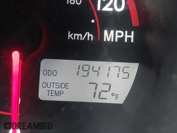 2005 Pontiac Vibe z VIN 5Y2SL63815Z413634, wystawiony jako IAAI lot #42309267 z przebiegiem 194 175 mil mil oraz . Historia ofert i sprzedaży dostępna na DreamBid. Obrazek 7.