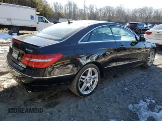2013 Mercedes-Benz E-Class E 350 with VIN WDDKJ8JB1DF190193, listed as a Copart auction lot 87911585 with 124,683 mi miles and Salvage Title. Bid and sale history available at carsss.com. Image 3.