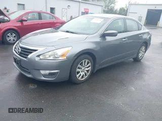 2015 Nissan Altima 2.5 S with VIN 1N4AL3AP9FC193562, listed as a IAAI auction lot 42206290 with 226,927 mi miles. Bid and sale history available at carsss.com. Image 2.