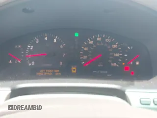 2001 Lexus LS 430 z VIN JTHBN30F810015944, wystawiony jako IAAI lot #42469730 z przebiegiem 273 006 mil mil oraz . Historia ofert i sprzedaży dostępna na DreamBid. Obrazek 7.