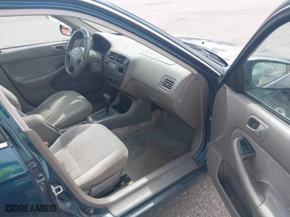 1998 Honda Civic EX with VIN 1HGEJ8640WL018230, listed as a IAAI auction lot 41914209 with 213,939 mi miles. Bid and sale history available at carsss.com. Image 5.