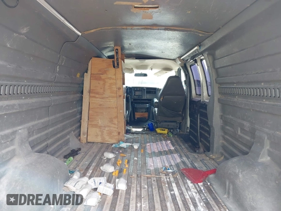 2004 Chevrolet Express Cargo with VIN 1GCGG29V841211032, listed as a IAAI auction lot 42377202 with 281,446 mi miles and . Bid and sale history available at DreamBid. Image 8.