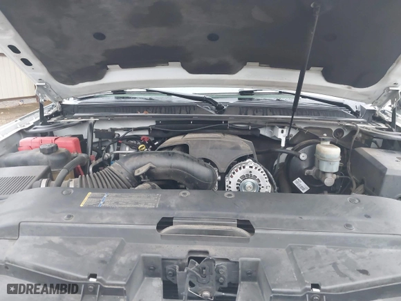 2007 Chevrolet Suburban LT with VIN 1GNFC16J17J187848, listed as a IAAI auction lot 41553241 with 1 mi miles. Bid and sale history available at carsss.com. Image 10.