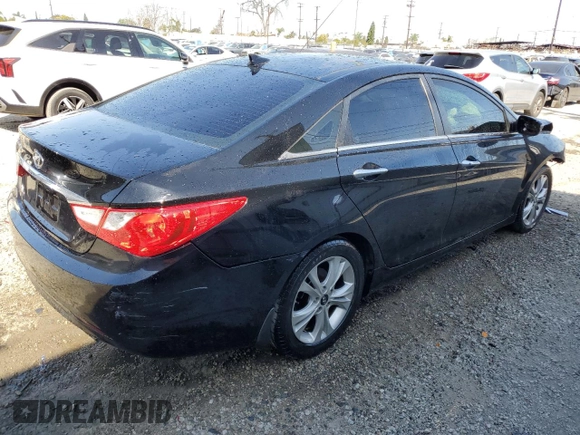 2013 Hyundai Sonata SE z VIN 5NPEC4AC4DH726725, wystawiony jako Copart lot #51821295 z przebiegiem 94 092 mil mil oraz Szkoda całkowita • Salvage title. Historia ofert i sprzedaży dostępna na DreamBid. Obrazek 3.