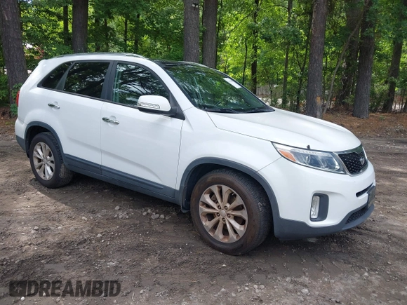 2014 Kia Sorento EX with VIN 5XYKU4A70EG516330, listed as a IAAI auction lot 42462400 with 146,221 mi miles and . Bid and sale history available at DreamBid. Image 1.