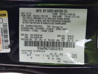 2016 Ford Fusion S z VIN 3FA6P0G71GR337835, wystawiony jako IAAI lot #41717996 z przebiegiem 146 505 mil mil oraz . Historia ofert i sprzedaży dostępna na DreamBid. Obrazek 9.