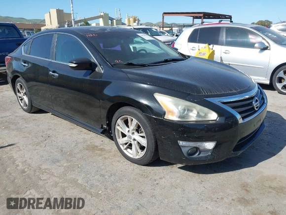 2013 Nissan Altima SV with VIN 1N4AL3APXDN468504, listed as a IAAI auction lot 42070943 with 189,106 mi miles and . Bid and sale history available at carsss.com. Image 1.
