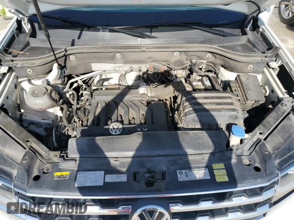 2018 Volkswagen Atlas SE with VIN 1V2CR2CA2JC532383, listed as a Copart auction lot 60138845 with 133,596 mi miles and Salvage title. Bid and sale history available at DreamBid. Image 12.