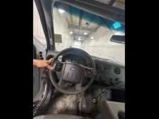 2016 Ford F-250 XLT z VIN 1FT7X2B67GEB70957, wystawiony jako IAAI lot #42785431 z przebiegiem 215 003 mil mil oraz . Historia ofert i sprzedaży dostępna na DreamBid. Obrazek 1.
