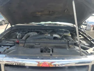2004 Ford F-250 XL z VIN 1FTNX21P54EB05392, wystawiony jako Copart lot #57982065 z przebiegiem 244 312 mil mil oraz Czysty tytuł • Clean title. Historia ofert i sprzedaży dostępna na DreamBid. Obrazek 11.