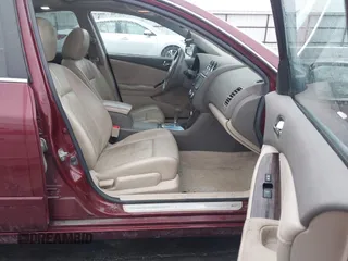 2011 Nissan Altima SR with VIN 1N4BL2AP5BN449709, listed as a IAAI auction lot 41750788 with 159,809 mi miles and . Bid and sale history available at DreamBid. Image 5.