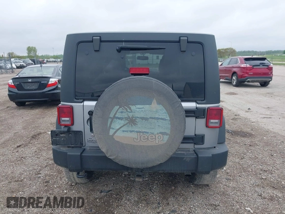 2013 Jeep Wrangler Unlimited Sport z VIN 1C4BJWDG3DL669593, wystawiony jako IAAI lot #42161265 z przebiegiem 89 747 mil mil oraz . Historia ofert i sprzedaży dostępna na DreamBid. Obrazek 17.