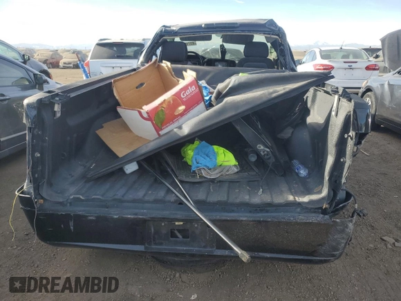 2011 Chevrolet Silverado 1500 LT with VIN 1GCNKSE0XBZ335401, listed as a Copart auction lot 83712434 with 263,091 mi miles and Salvage Title. Bid and sale history available at DreamBid. Image 6.