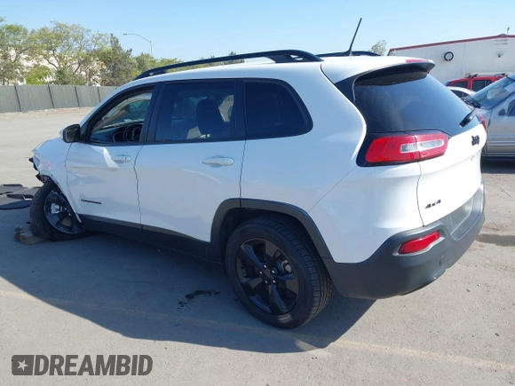 2018 Jeep Cherokee Latitude z VIN 1C4PJMCB7JD602016, wystawiony jako IAAI lot #42153460 z przebiegiem 97 757 mil mil oraz . Historia ofert i sprzedaży dostępna na DreamBid. Obrazek 3.