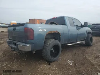 2007 Chevrolet Silverado 1500 LT w/1LT with VIN 2GCEK19C771686071, listed as a Copart auction lot 49507985 with 168,828 mi miles and Salvage Title. Bid and sale history available at carsss.com. Image 3.