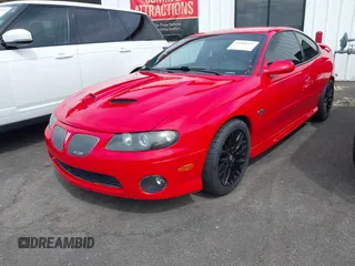 2005 Pontiac GTO with VIN 6G2VX12U25L356602, listed as a IAAI auction lot 41960537 with 53,648 mi miles. Bid and sale history available at carsss.com. Image 19.
