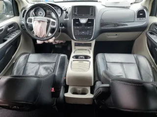 2016 Chrysler Town & Country Limited Platinum with VIN 2C4RC1GGXGR133548, listed as a Copart auction lot 51998334 with 108,207 mi miles and Salvage Title. Bid and sale history available at DreamBid. Image 8.
