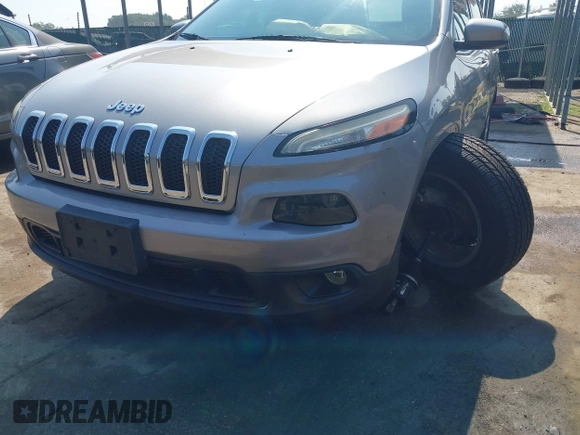 2015 Jeep Cherokee Latitude with VIN 1C4PJMCS2FW789144, listed as a IAAI auction lot 42837222 with 99,759 mi miles and . Bid and sale history available at DreamBid. Image 18.
