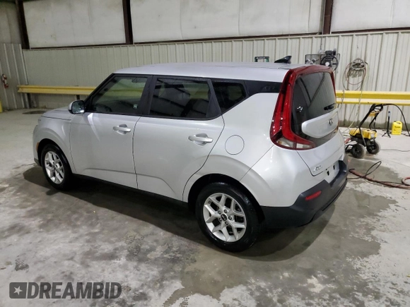 2021 Kia Soul S with VIN KNDJ23AU8M7740006, listed as a Copart auction lot 50197105 with 83,437 mi miles and Clean Title. Bid and sale history available at DreamBid. Image 2.