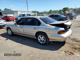 1998 Pontiac Bonneville SE z VIN 1G2HX52K0W4238012, wystawiony jako Copart lot #70997824 z przebiegiem 146 825 mil mil oraz Szkody całkowita. Historia ofert i sprzedaży dostępna na DreamBid. Obrazek 2.