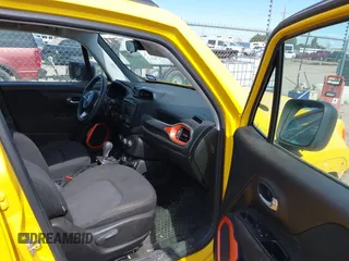 2018 Jeep Renegade Sport with VIN ZACCJBAB8JPJ09093, listed as a IAAI auction lot 42221486 with 58,802 mi miles and . Bid and sale history available at DreamBid. Image 5.