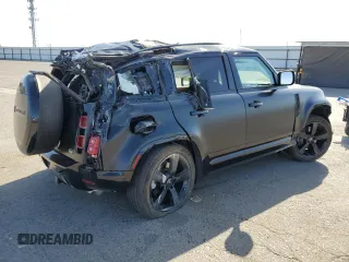 2023 Land Rover Defender X-Dynamic SE z VIN SALE2EEU1P2214401, wystawiony jako Copart lot #58029025 z przebiegiem 36 076 mil mil oraz Szkoda całkowita • Salvage title. Historia ofert i sprzedaży dostępna na DreamBid. Obrazek 3.