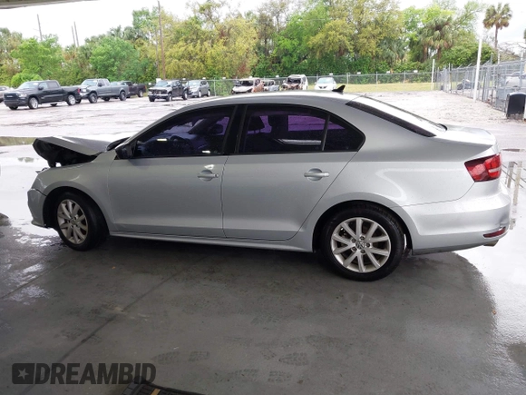 2016 Volkswagen Jetta Sedan 1.4T SE with VIN 3VWD67AJ2GM252658, listed as a IAAI auction lot 41757319 with 147,483 mi miles. Bid and sale history available at carsss.com. Image 14.