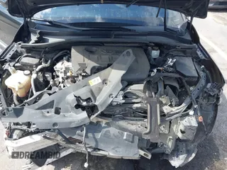 2019 Toyota C-HR XLE with VIN NMTKHMBX4KR096569, listed as a IAAI auction lot 42147017 with 111,569 mi miles and . Bid and sale history available at DreamBid. Image 10.