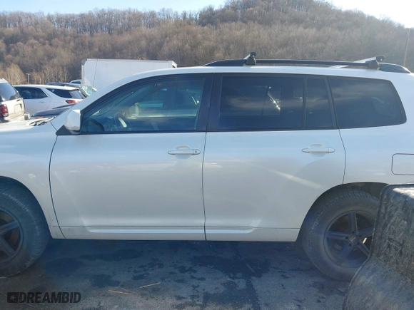 2009 Toyota Highlander with VIN JTEES41A092128461, listed as a IAAI auction lot 41510083 with 222,952 mi miles. Bid and sale history available at carsss.com. Image 14.