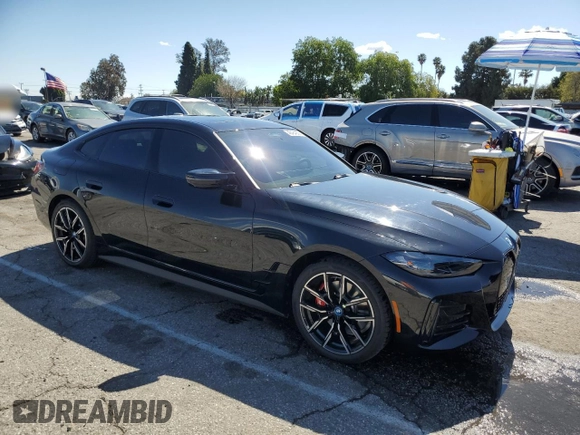 2024 BMW i4 M50 z VIN WBY33AW01RFS72681, wystawiony jako Copart lot #48484235 z przebiegiem 712 mil mil oraz Szkoda całkowita • Salvage title. Historia ofert i sprzedaży dostępna na DreamBid. Obrazek 4.