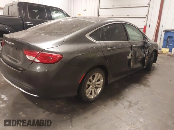 2015 Chrysler 200 Limited with VIN 1C3CCCAB9FN536788, listed as a IAAI auction lot 41726794 with 92,500 mi miles. Bid and sale history available at carsss.com. Image 4.