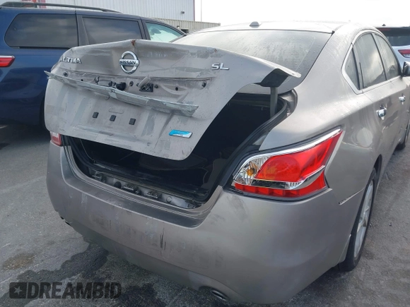 2013 Nissan Altima S with VIN 1N4AL3AP7DN457752, listed as a IAAI auction lot 42071638 with 114,922 mi miles and . Bid and sale history available at DreamBid. Image 6.