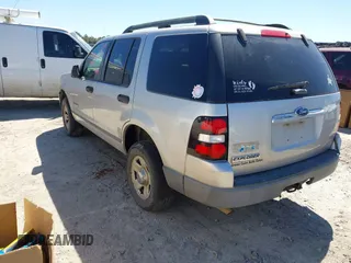 2006 Ford Explorer XLS with VIN 1FMEU62EX6UA48060, listed as a IAAI auction lot 41663300 with 227,296 mi miles. Bid and sale history available at carsss.com. Image 3.