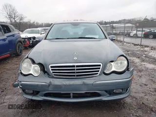 2006 Mercedes-Benz C 230 Sport with VIN WDBRF52H86A833794, listed as a IAAI auction lot 41564751 with 132,857 mi miles and . Bid and sale history available at carsss.com. Image 12.