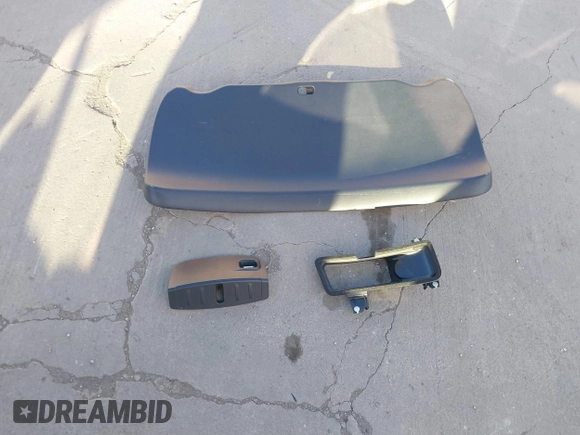 2022 Tesla Model 3 Long Range with VIN 5YJ3E1EB4NF293635, listed as a IAAI auction lot 41388234 with 28,396 mi miles and . Bid and sale history available at DreamBid. Image 12.