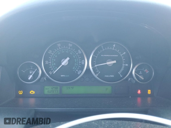 2006 Land Rover Range Rover SC with VIN SALMF13426A215458, listed as a Copart auction lot 44431635 with 162,977 mi miles and Clean title. Bid and sale history available at DreamBid. Image 9.
