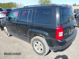 2017 Jeep Patriot Sport с VIN 1C4NJRBB0HD144870, выставлен на аукционе IAAI как лот 42135865 с пробегом 49 130 миль миль и . История ставок и продаж доступна на DreamBid. Изображение 3.