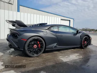 2022 Lamborghini Huracan z VIN ZHWUA6ZX0NLA18998, wystawiony jako Copart lot #87111104 z przebiegiem Nie podano mil oraz Nie do naprawy. Historia ofert i sprzedaży dostępna na DreamBid. Obrazek 3.